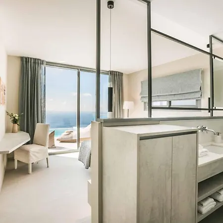 Sorian Kokkino * Vlachata