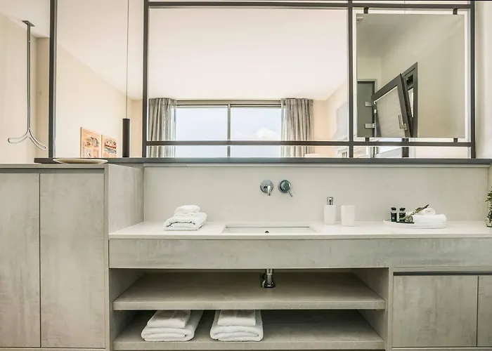 Sorian Kokkino Willa Vlachata