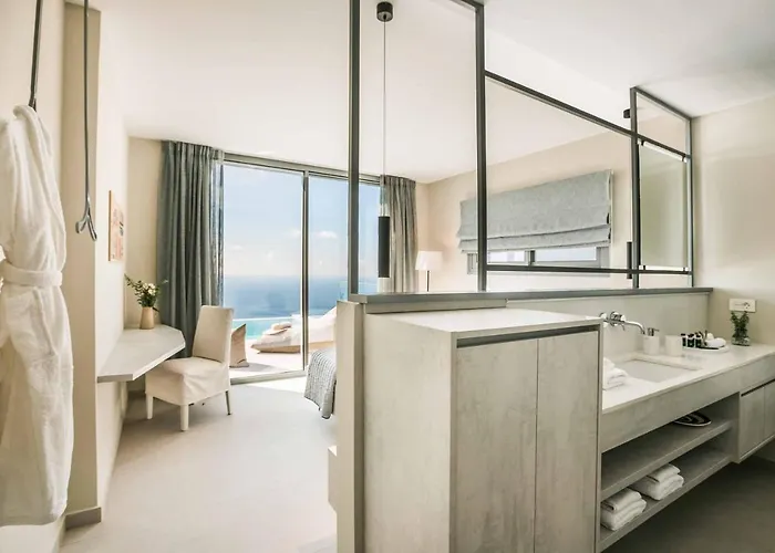 Sorian Kokkino * Vlachata